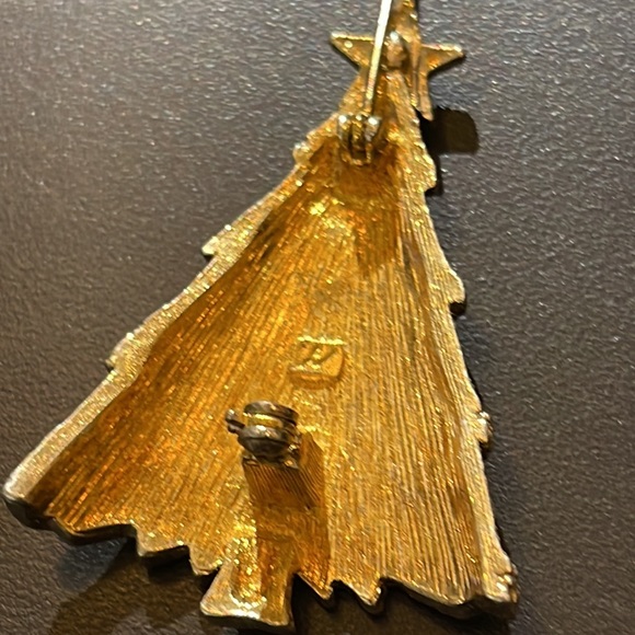 Vintage Christmas tree with garlands star on top teeny crystal wrapped around - Picture 7 of 7